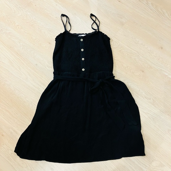 Like New Hollister Stretch Dress with Pockets Size Large - Picture 1 of 6